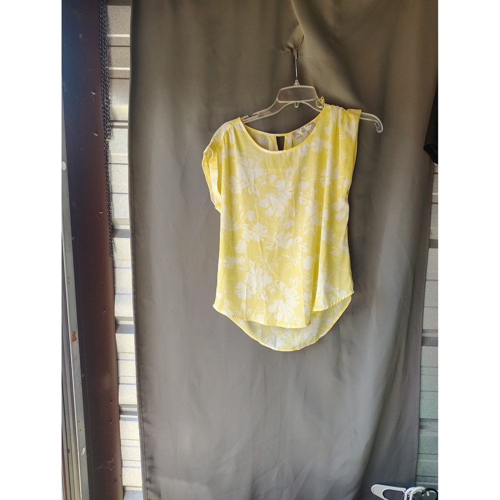 Pink Rose Vintage Yellow Floral Cap Sleeve High Low Blouse Small